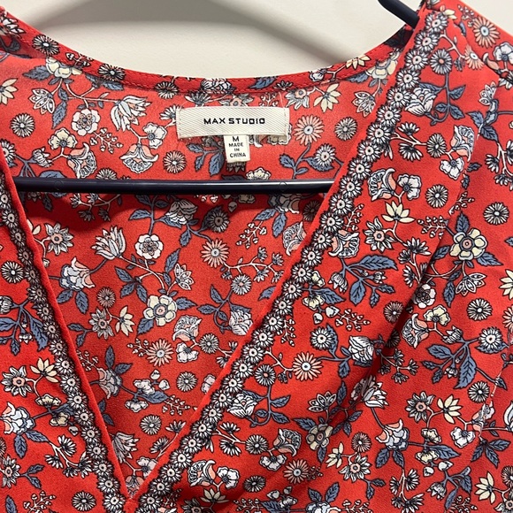 Max Studio tie front ruffle shoulder top - Picture 3 of 5